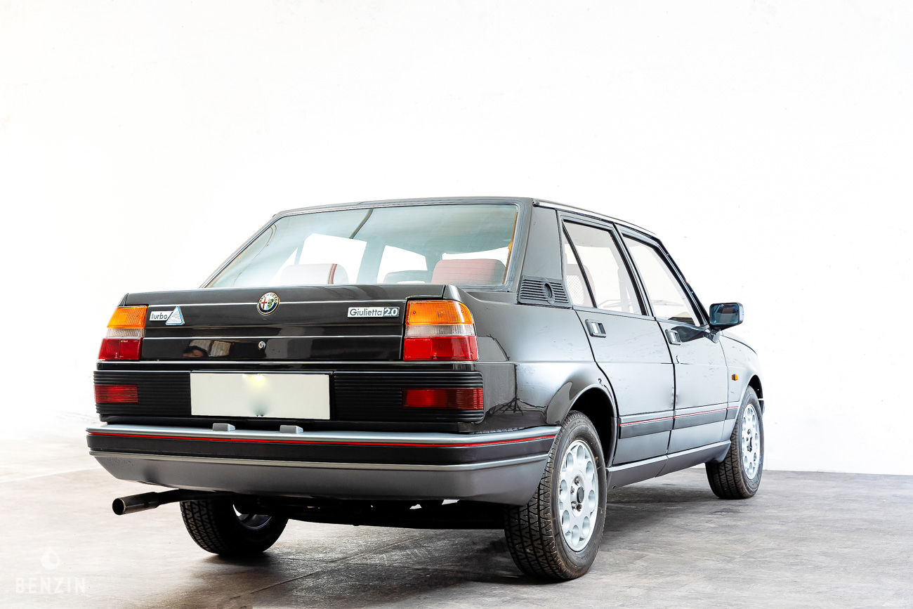Alfa Romeo Giulietta Turbodelta - 1984 - Benzin.fr occasion à vendre se vende for sale te koop zu verkaufen Alfa Romeo Giulietta Turbodelta - 1984 - Benzin.fr occasion à vendre se vende for sale te koop zu verkaufen