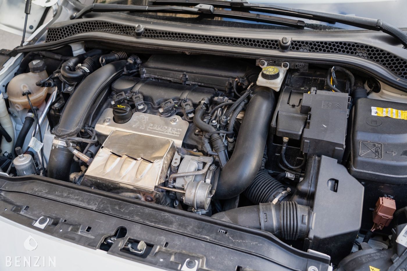 Peugeot RCZ R - 2014- Benzin.fr occasion à vendre se vende for sale te koop zu verkaufen Peugeot RCZ R - 2014- Benzin.fr occasion à vendre se vende for sale te koop zu verkaufen