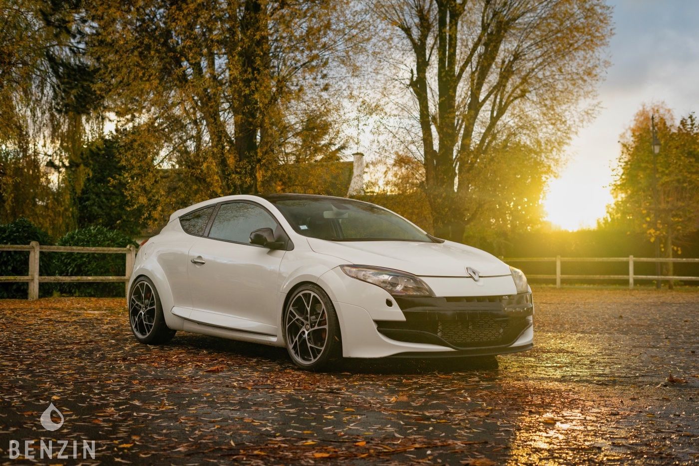 Renault Mégane 3 RS Cup - 2010 - Benzin.fr occasion à vendre se vende for sale te koop zu verkaufen Renault Mégane 3 RS Cup - 2010 - Benzin.fr occasion à vendre se vende for sale te koop zu verkaufen