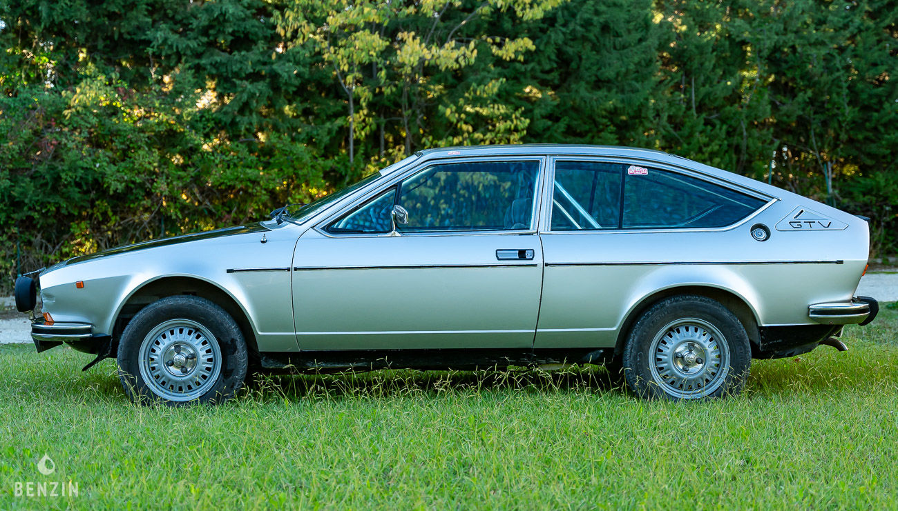 Alfa Romeo Alfetta GTV 2.0 - 1979 - Benzin.fr occasion à vendre se vende for sale te koop zu verkaufen Alfa Romeo Alfetta GTV 2.0 - 1979 - Benzin.fr occasion à vendre se vende for sale te koop zu verkaufen