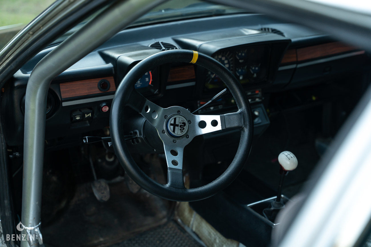 Alfa Romeo Alfetta GTV 2.0 - 1979 - Benzin.fr occasion à vendre se vende for sale te koop zu verkaufen Alfa Romeo Alfetta GTV 2.0 - 1979 - Benzin.fr occasion à vendre se vende for sale te koop zu verkaufen