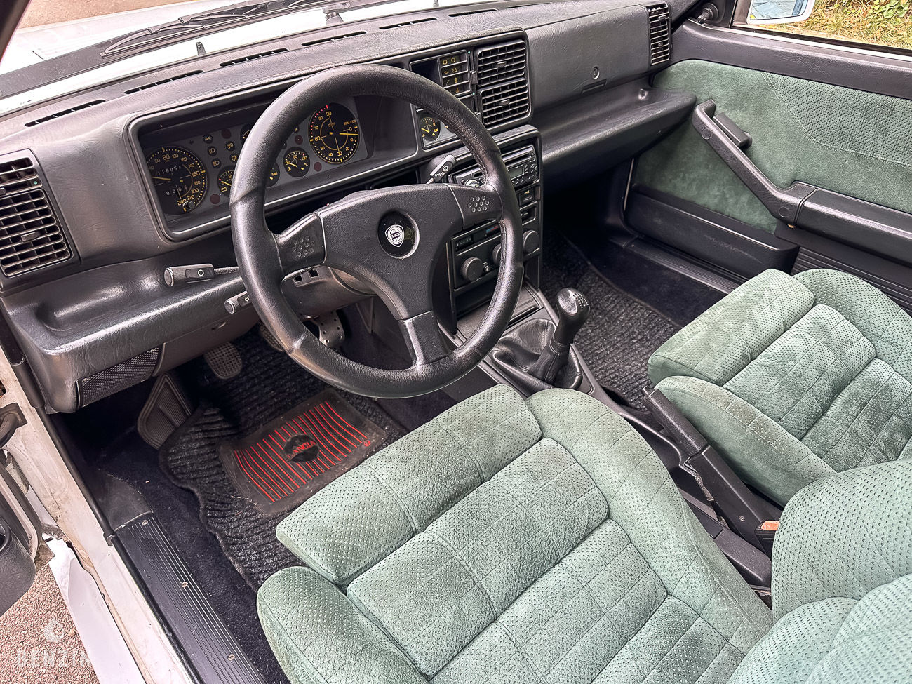 Lancia Delta HF Integrale Evo 1 - 1992 - Benzin.fr occasion à vendre se vende for sale te koop zu verkaufen Lancia Delta HF Integrale Evo 1 - 1992 - Benzin.fr occasion à vendre se vende for sale te koop zu verkaufen