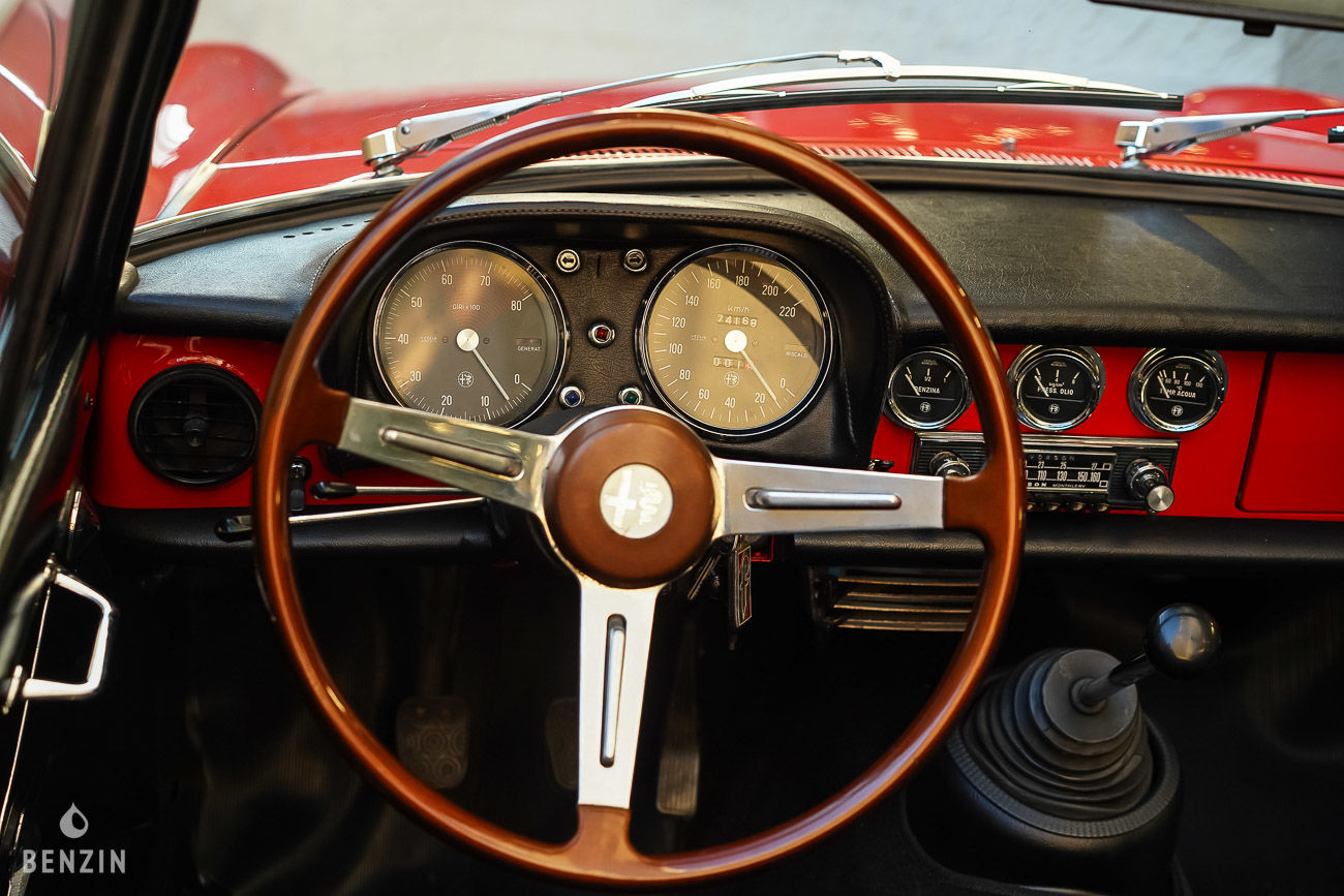 Alfa Romeo Spider 1600 Junior - 1972 - Benzin.fr occasion à vendre se vende for sale te koop zu verkaufen Alfa Romeo Spider 1600 Junior - 1972 - Benzin.fr occasion à vendre se vende for sale te koop zu verkaufen