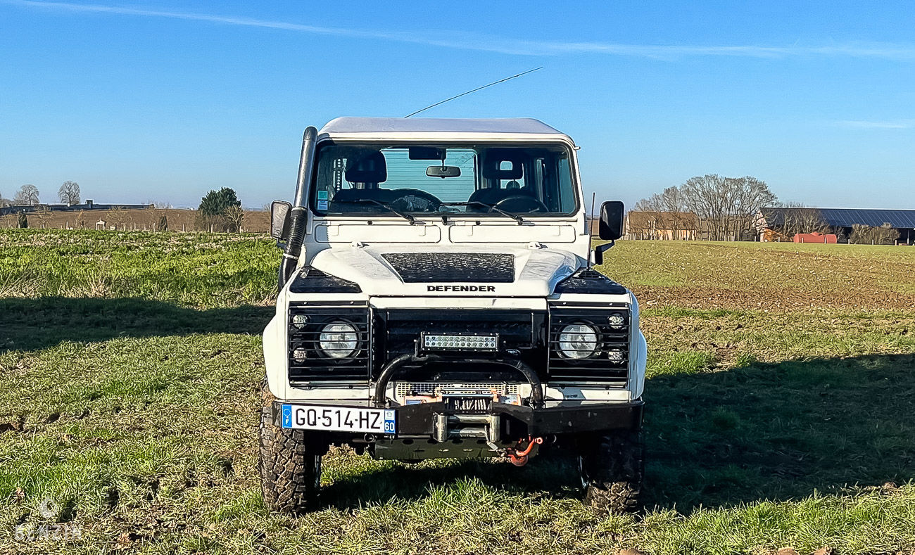 Land Rover Defender 90 Td5 - 2003 - Benzin.fr occasion à vendre se vende for sale te koop zu verkaufen Land Rover Defender 90 Td5 - 2003 - Benzin.fr occasion à vendre se vende for sale te koop zu verkaufen