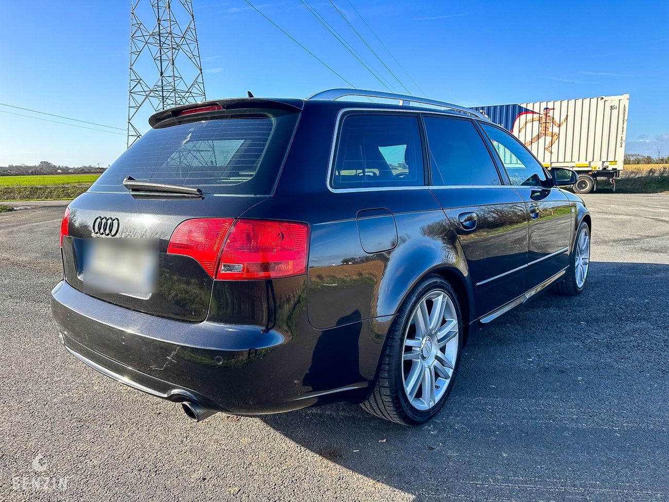 Audi A4 3.2 V6 FSI - 2005 - Benzin.fr occasion à vendre se vende for sale te koop zu verkaufen Audi A4 3.2 V6 FSI - 2005 - Benzin.fr occasion à vendre se vende for sale te koop zu verkaufen
