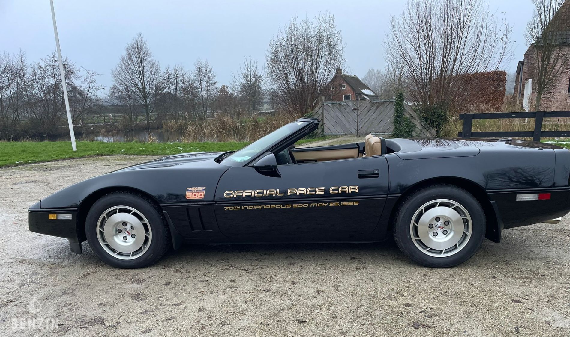 Chevrolet Corvette C4 Indy 500 Pace Car - 1986 - Benzin.fr occasion à vendre se vende for sale te koop zu verkaufen Chevrolet Corvette C4 Indy 500 Pace Car - 1986 - Benzin.fr occasion à vendre se vende for sale te koop zu verkaufen