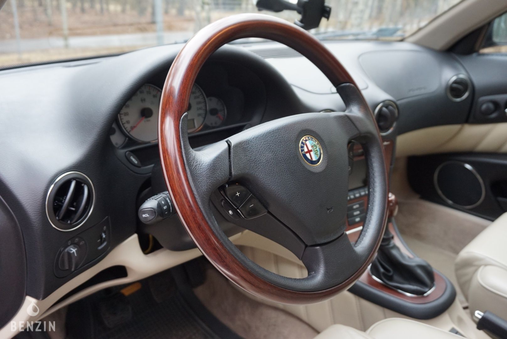 Alfa Romeo 166 2.5 V6 49k km - 2003 - Benzin.fr occasion à vendre se vende for sale te koop zu verkaufen Alfa Romeo 166 2.5 V6 49k km - 2003 - Benzin.fr occasion à vendre se vende for sale te koop zu verkaufen