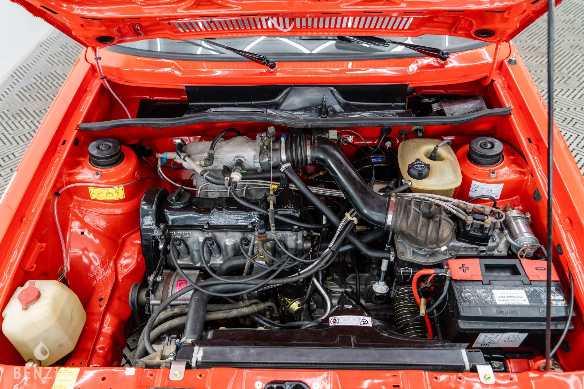 VW Golf 1 GTI 1800 - 1984 - Benzin.fr occasion à vendre se vende for sale te koop zu verkaufen VW Golf 1 GTI 1800 - 1984 - Benzin.fr occasion à vendre se vende for sale te koop zu verkaufen