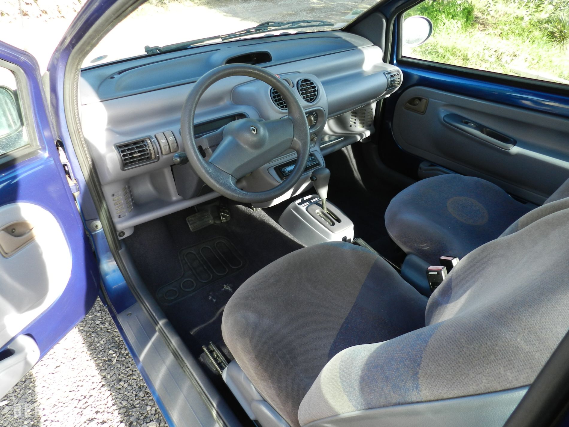 Renault Twingo Matic - 1996 *Sans Réserve - Benzin.fr occasion à vendre se vende for sale te koop zu verkaufen Renault Twingo Matic - 1996 *Sans Réserve - Benzin.fr occasion à vendre se vende for sale te koop zu verkaufen