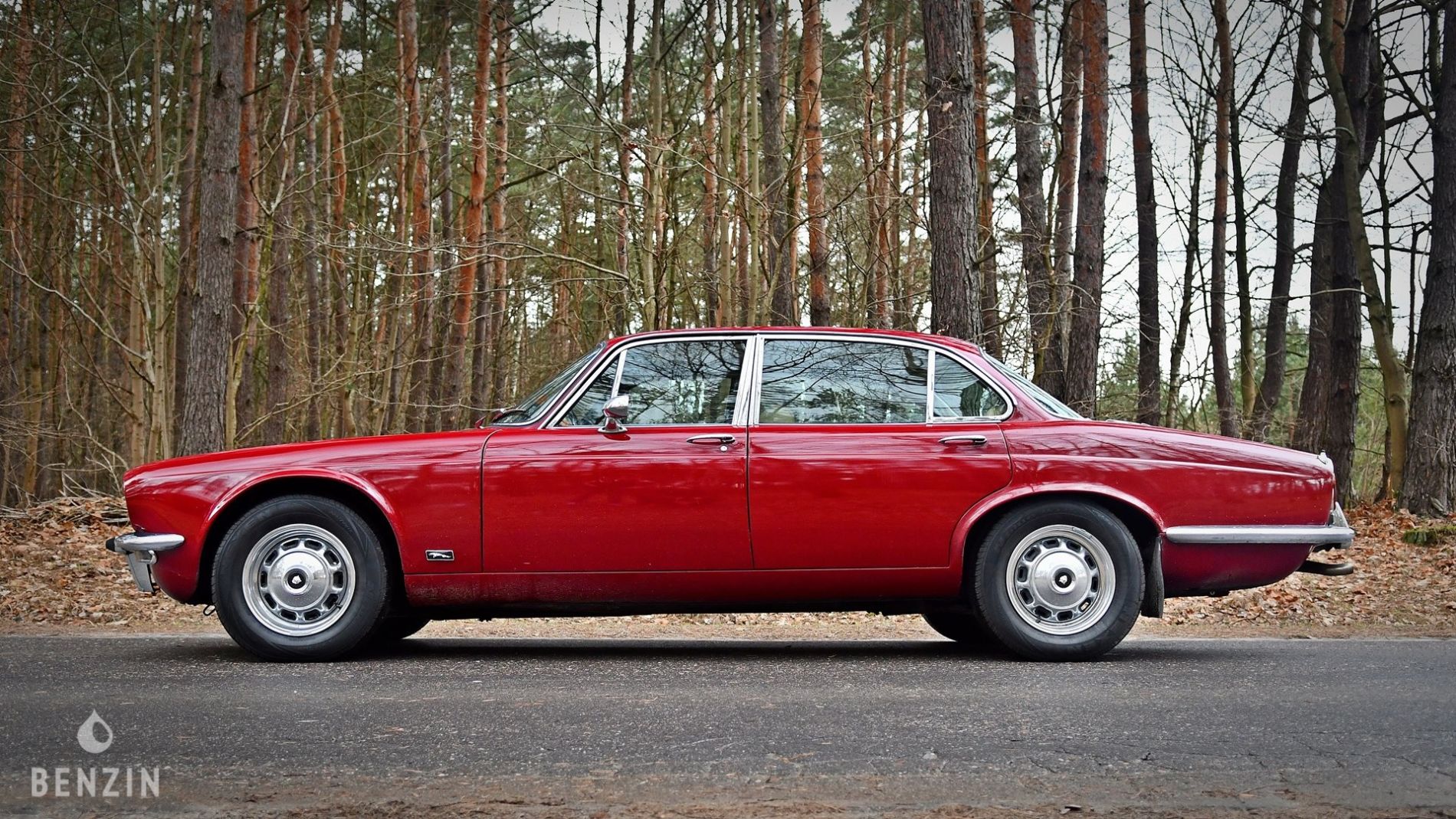 Jaguar XJ6 4.2 Série II - 1977 - Benzin.fr occasion à vendre se vende for sale te koop zu verkaufen Jaguar XJ6 4.2 Série II - 1977 - Benzin.fr occasion à vendre se vende for sale te koop zu verkaufen