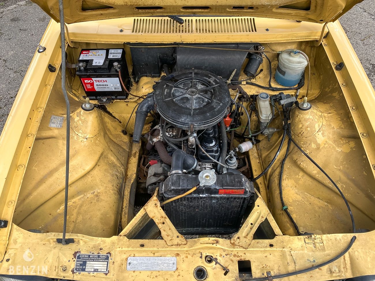 Opel Kadett C Coach - 1977 - Benzin.fr occasion à vendre se vende for sale te koop zu verkaufen Opel Kadett C Coach - 1977 - Benzin.fr occasion à vendre se vende for sale te koop zu verkaufen