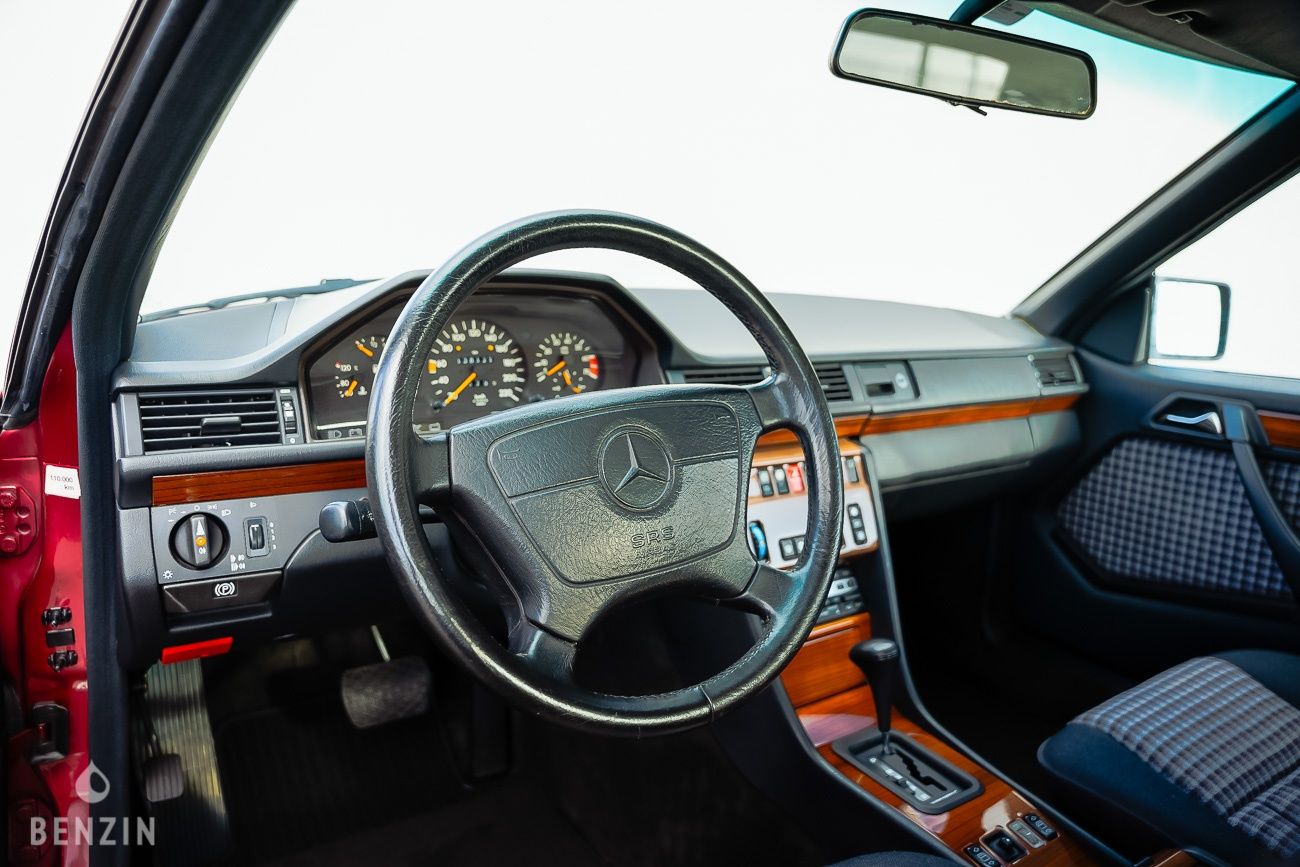 Mercedes-Benz 230CE W124 - 1991 - Benzin.fr occasion à vendre se vende for sale te koop zu verkaufen Mercedes-Benz 230CE W124 - 1991 - Benzin.fr occasion à vendre se vende for sale te koop zu verkaufen