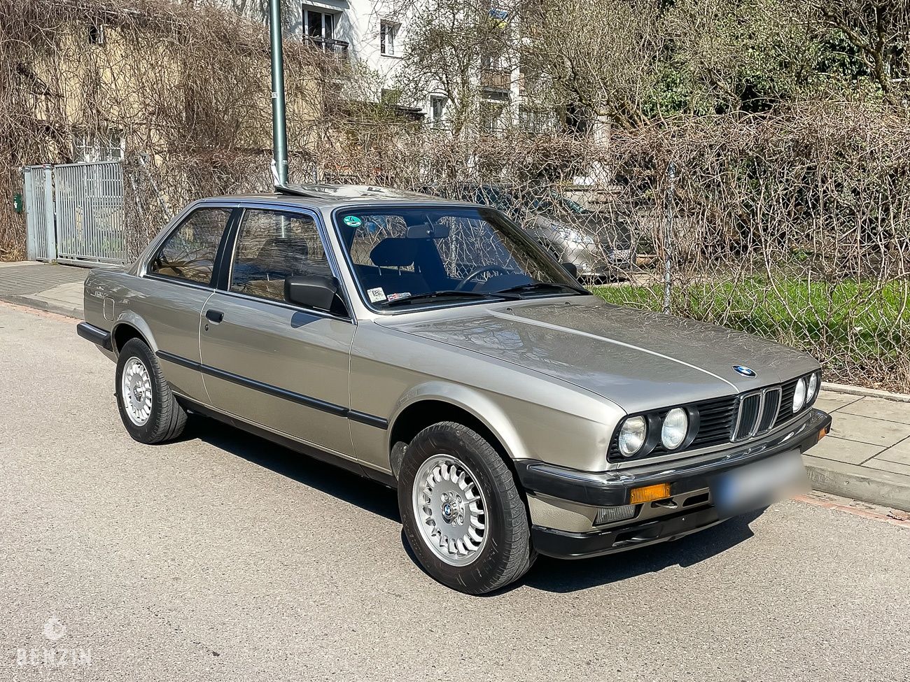 BMW 325e e30 - 1985 - Benzin.fr occasion à vendre se vende for sale te koop zu verkaufen BMW 325e e30 - 1985 - Benzin.fr occasion à vendre se vende for sale te koop zu verkaufen
