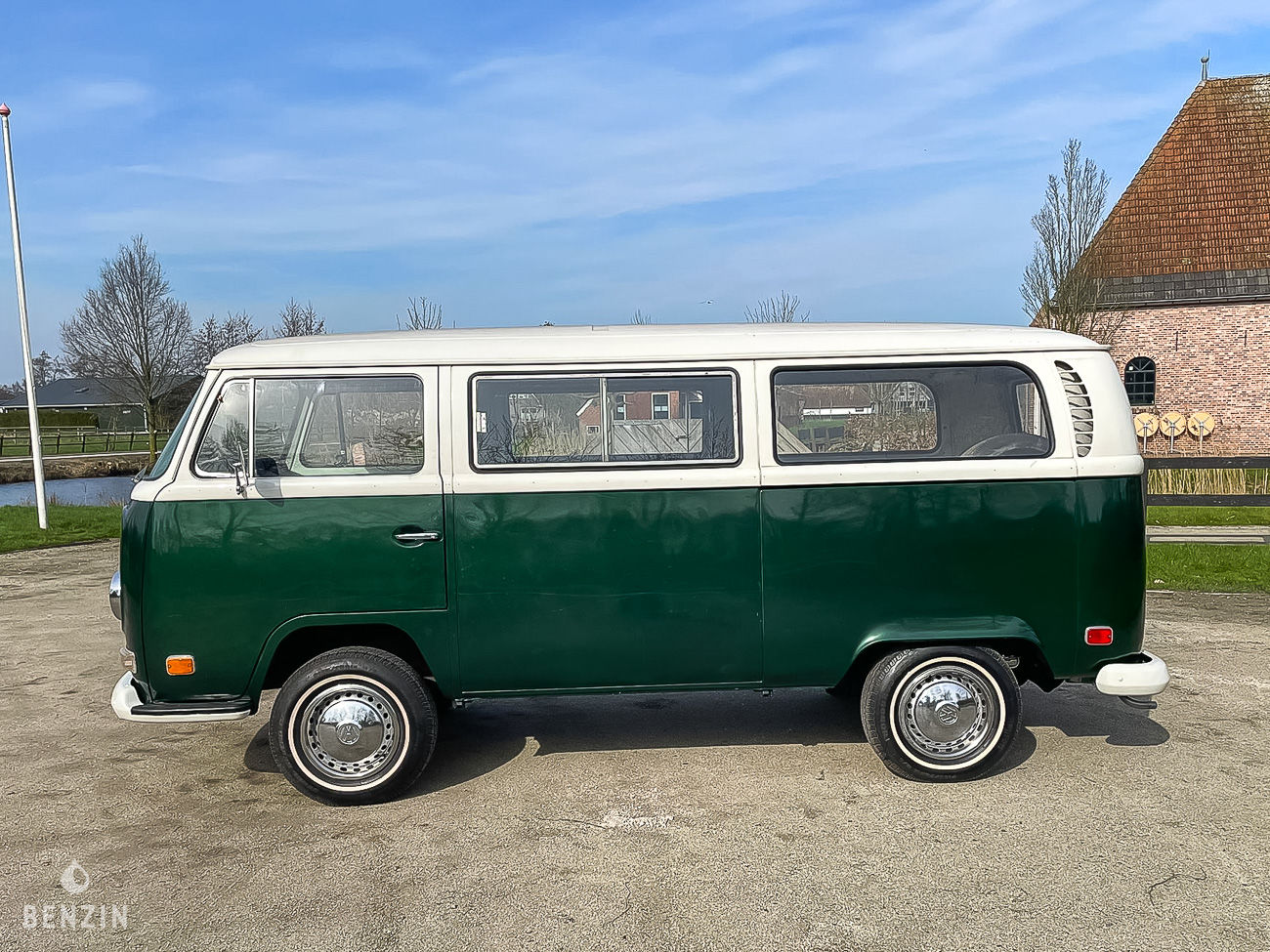 Volkswagen Combi T2a Baywindow *Projet - 1971 - Benzin.fr occasion à vendre se vende for sale te koop zu verkaufen Volkswagen Combi T2a Baywindow *Projet - 1971 - Benzin.fr occasion à vendre se vende for sale te koop zu verkaufen