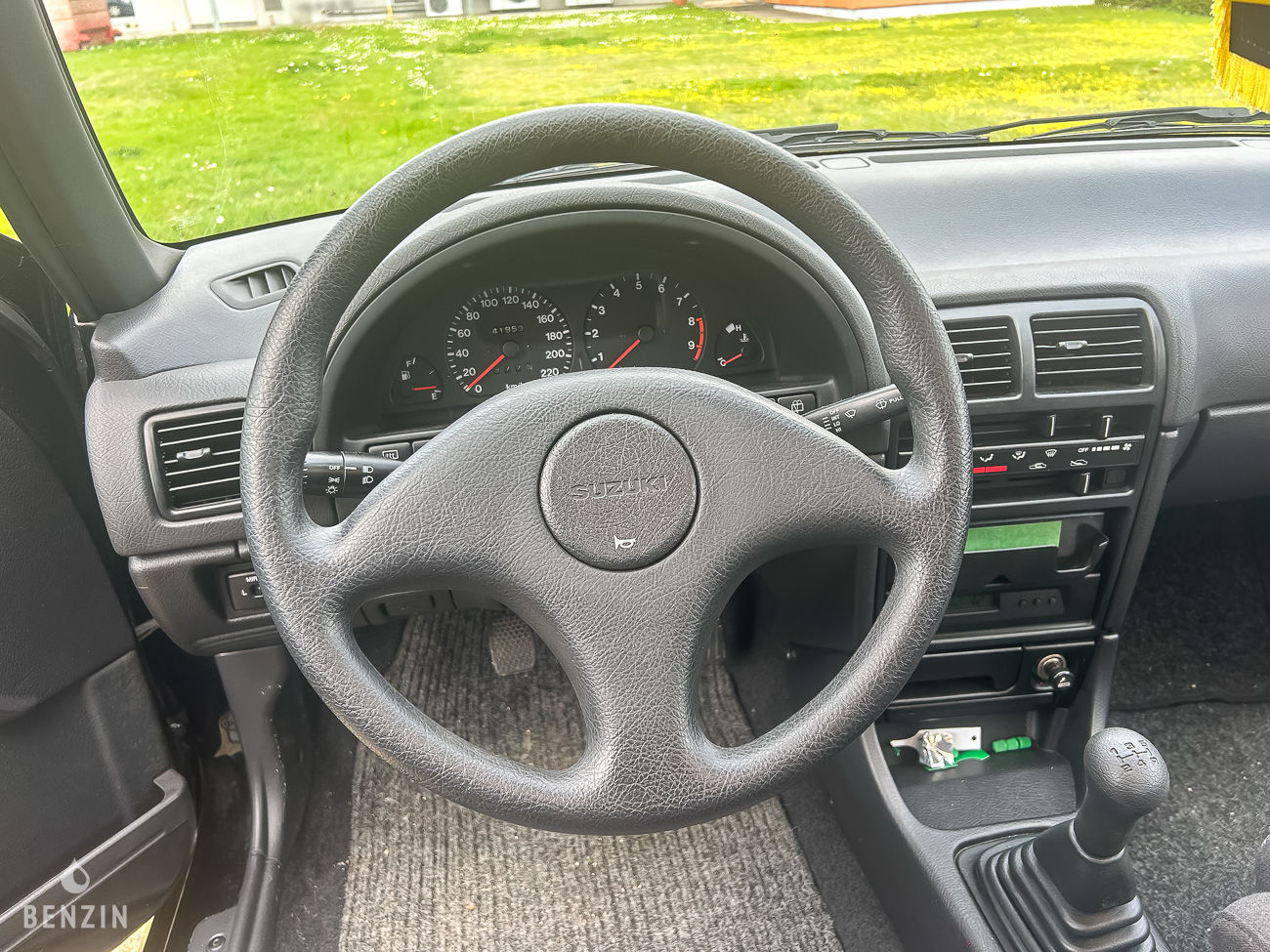 Suzuki Swift GTI 42k km - 1992 - Benzin.fr occasion à vendre se vende for sale te koop zu verkaufen Suzuki Swift GTI 42k km - 1992 - Benzin.fr occasion à vendre se vende for sale te koop zu verkaufen