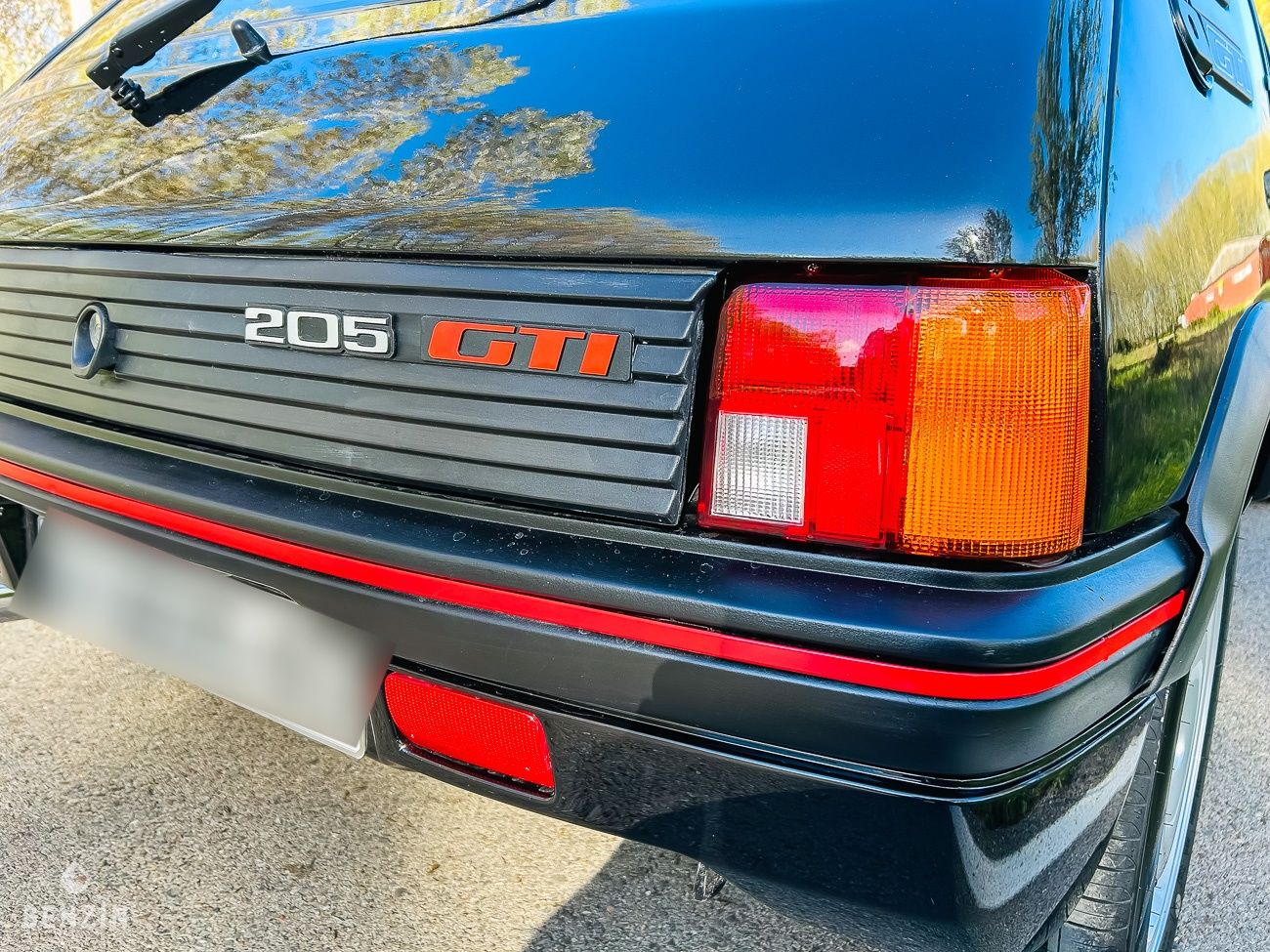 Peugeot 205 GTI 1.9 130 - 1988 - Benzin.fr occasion à vendre se vende for sale te koop zu verkaufen Peugeot 205 GTI 1.9 130 - 1988 - Benzin.fr occasion à vendre se vende for sale te koop zu verkaufen