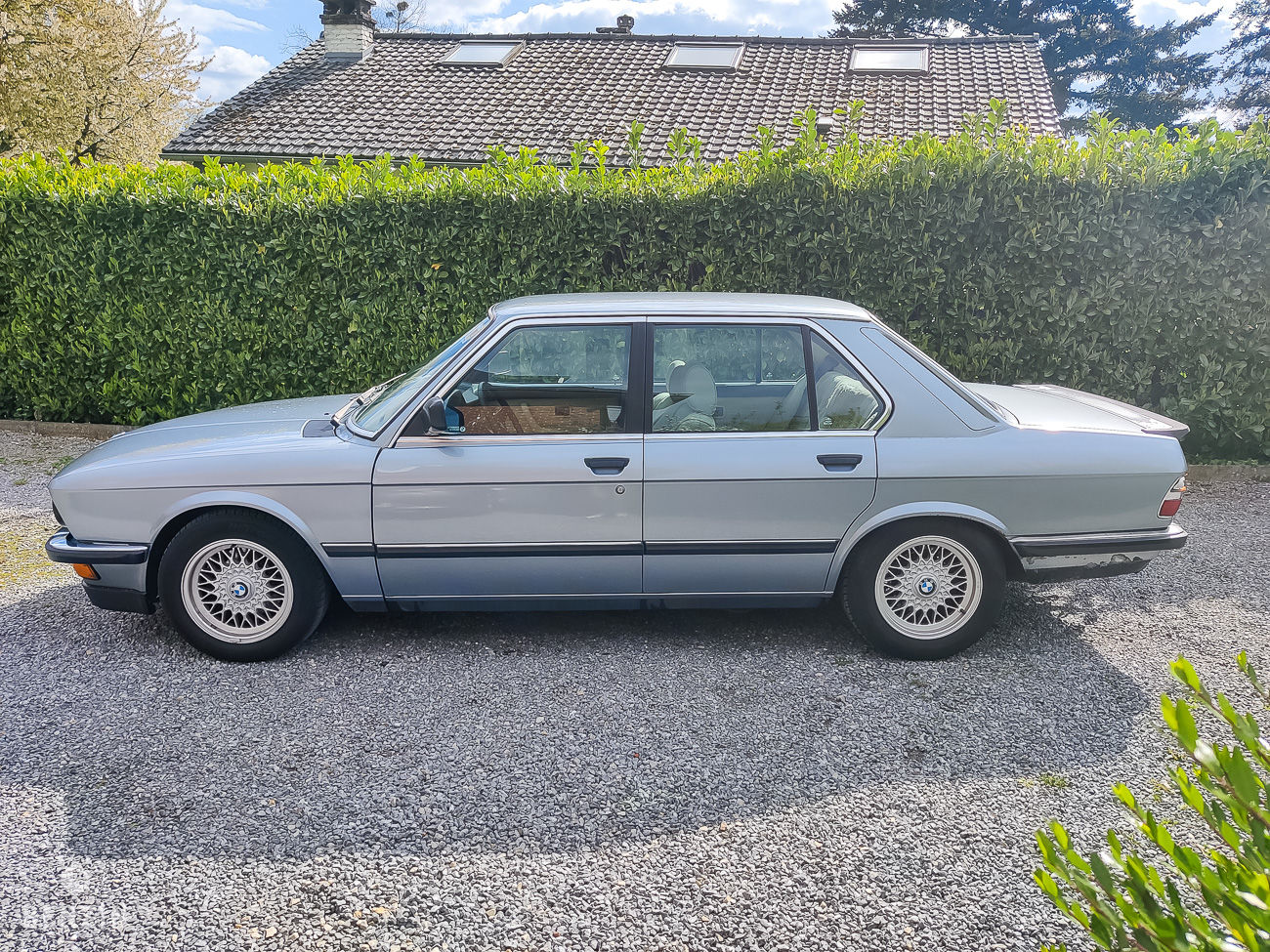 BMW 528i e28 - 1986 - Benzin.fr occasion à vendre se vende for sale te koop zu verkaufen BMW 528i e28 - 1986 - Benzin.fr occasion à vendre se vende for sale te koop zu verkaufen