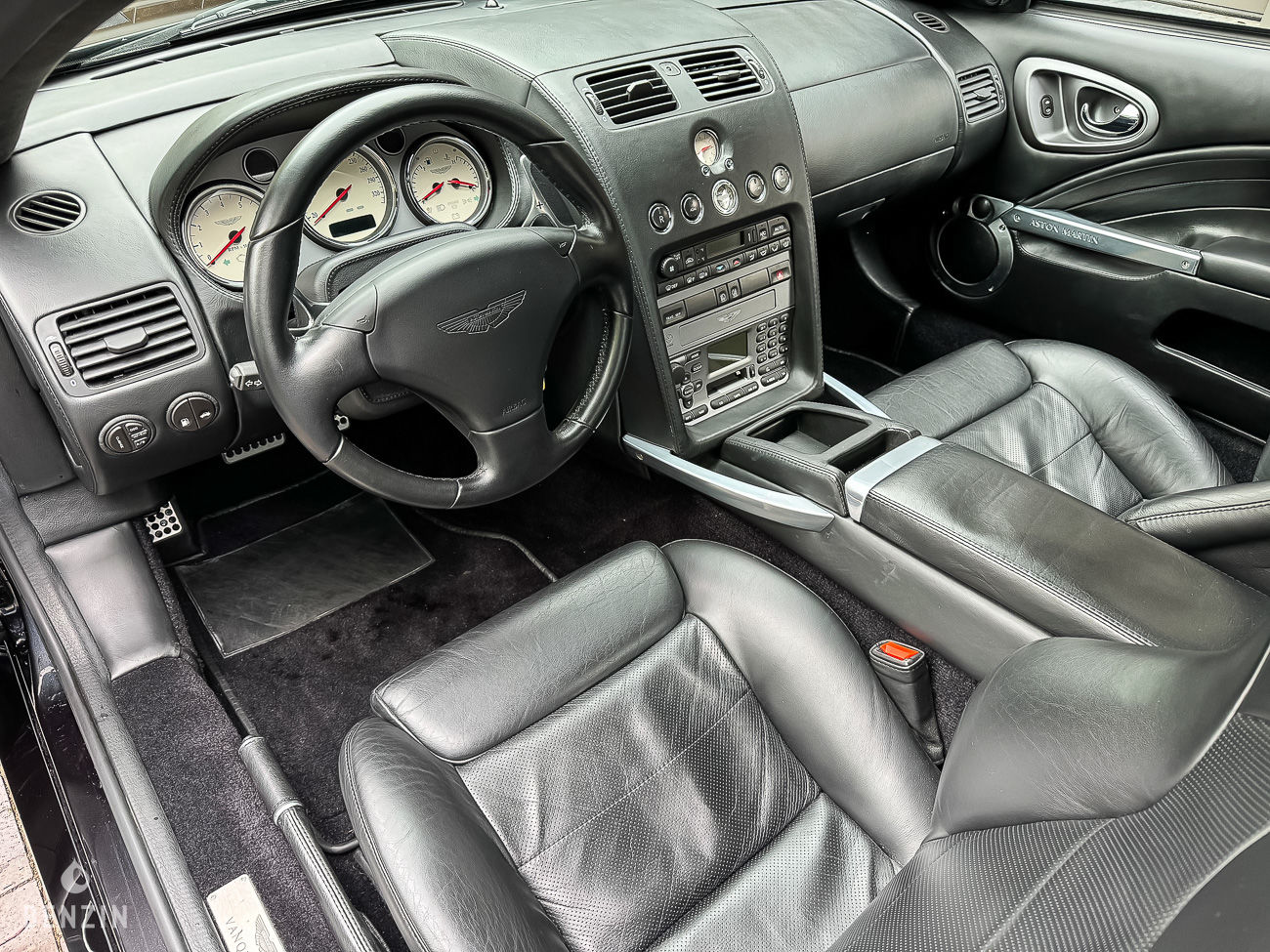 Aston Martin Vanquish S - 2005 - Benzin.fr occasion à vendre se vende for sale te koop zu verkaufen Aston Martin Vanquish S - 2005 - Benzin.fr occasion à vendre se vende for sale te koop zu verkaufen