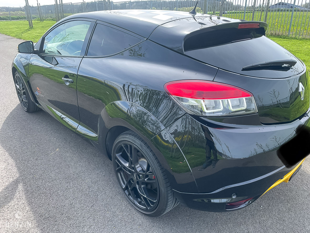 Renault Megane 3 RS RB7 - 2013 - Benzin.fr occasion à vendre se vende for sale te koop zu verkaufen Renault Megane 3 RS RB7 - 2013 - Benzin.fr occasion à vendre se vende for sale te koop zu verkaufen