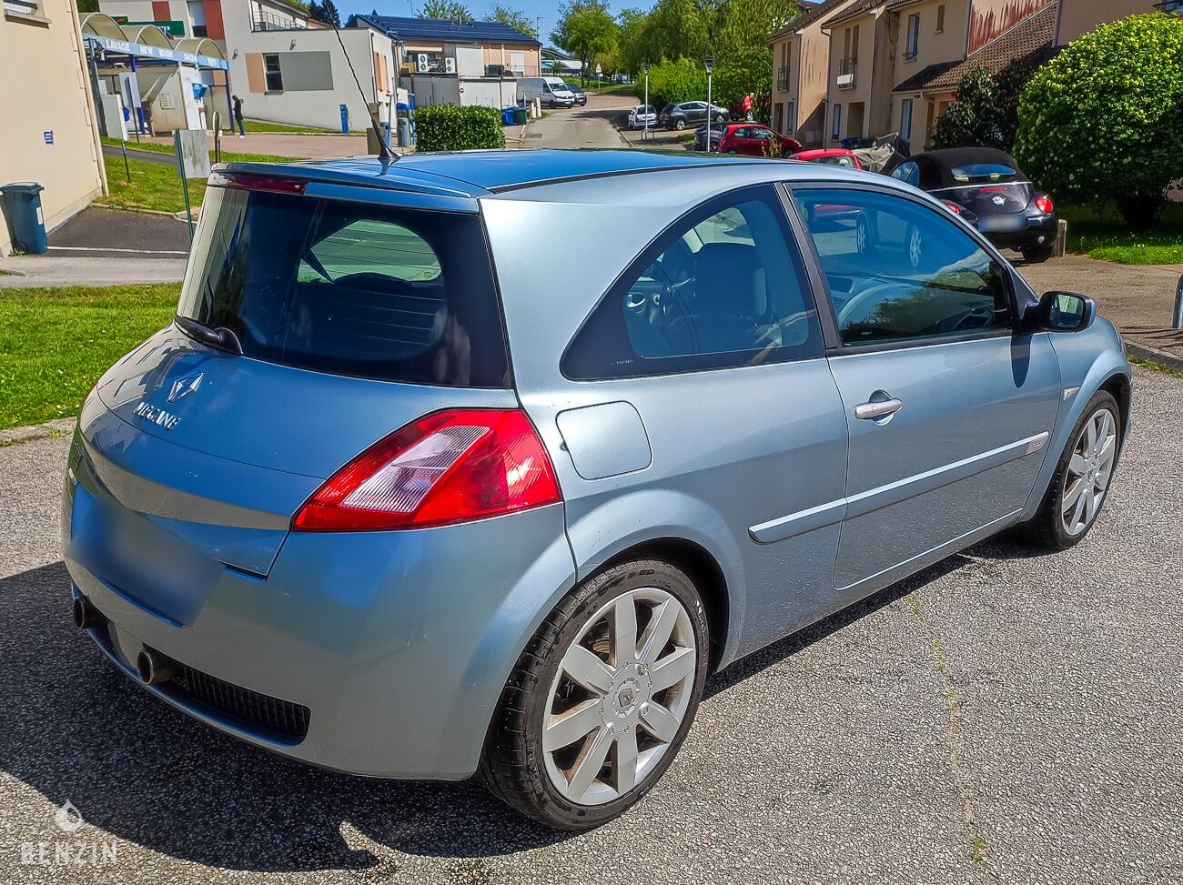 Renault Megane 2 RS - 2004 - Benzin.fr occasion à vendre se vende for sale te koop zu verkaufen Renault Megane 2 RS - 2004 - Benzin.fr occasion à vendre se vende for sale te koop zu verkaufen