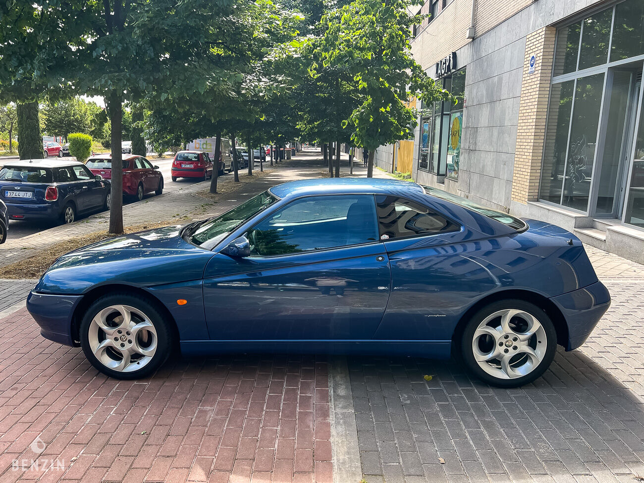 Alfa Romeo GTV 2.0 Twin Spark - 1996 - Benzin.fr occasion à vendre se vende for sale te koop zu verkaufen Alfa Romeo GTV 2.0 Twin Spark - 1996 - Benzin.fr occasion à vendre se vende for sale te koop zu verkaufen
