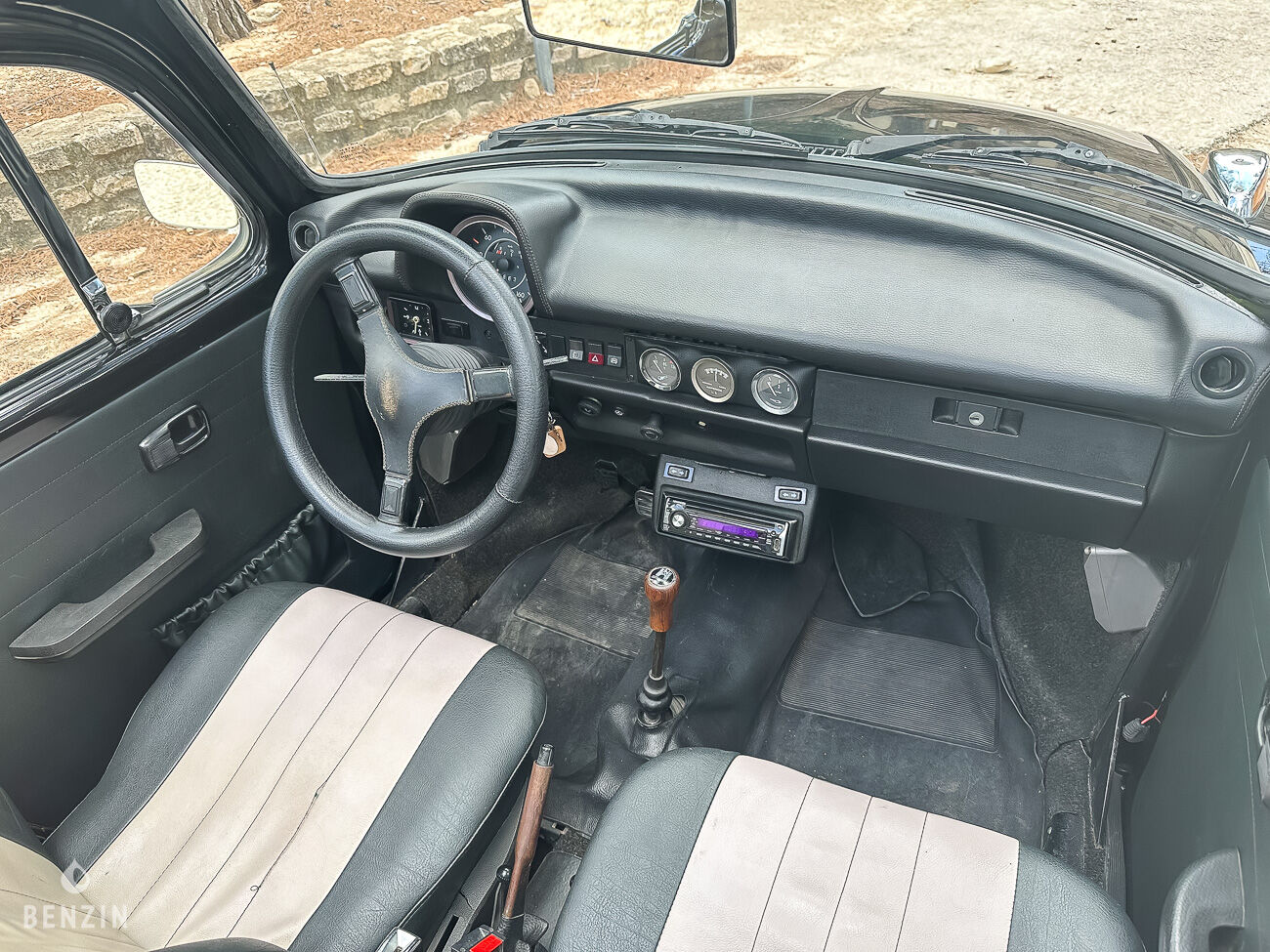 Volkswagen Coccinelle 1303 Cabriolet - 1973 - Benzin.fr occasion à vendre se vende for sale te koop zu verkaufen Volkswagen Coccinelle 1303 Cabriolet - 1973 - Benzin.fr occasion à vendre se vende for sale te koop zu verkaufen