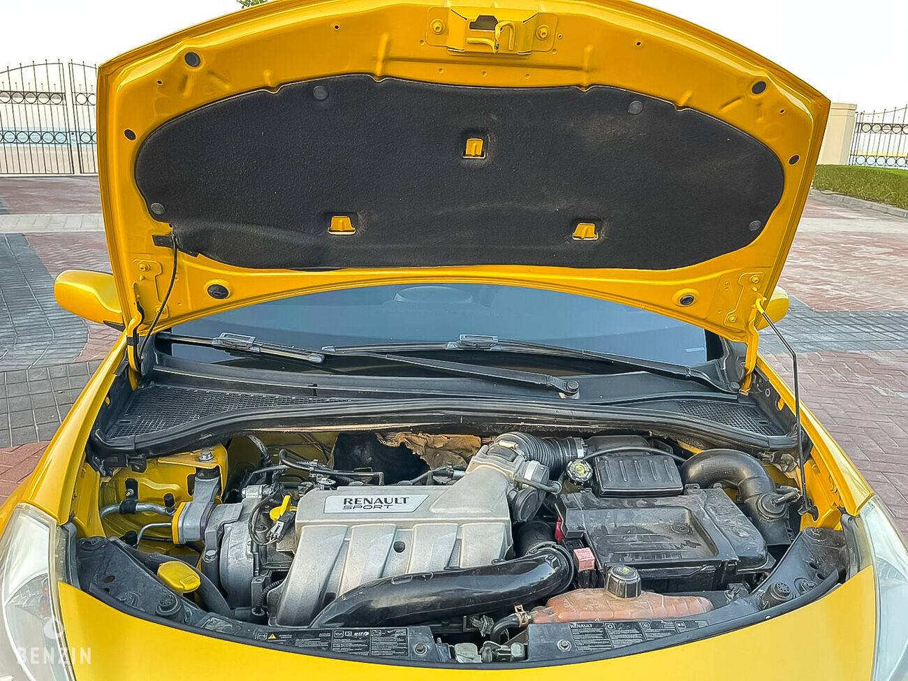 Renault Clio 3 RS F1 Team - 2009 - Benzin.fr occasion à vendre se vende for sale te koop zu verkaufen Renault Clio 3 RS F1 Team - 2009 - Benzin.fr occasion à vendre se vende for sale te koop zu verkaufen