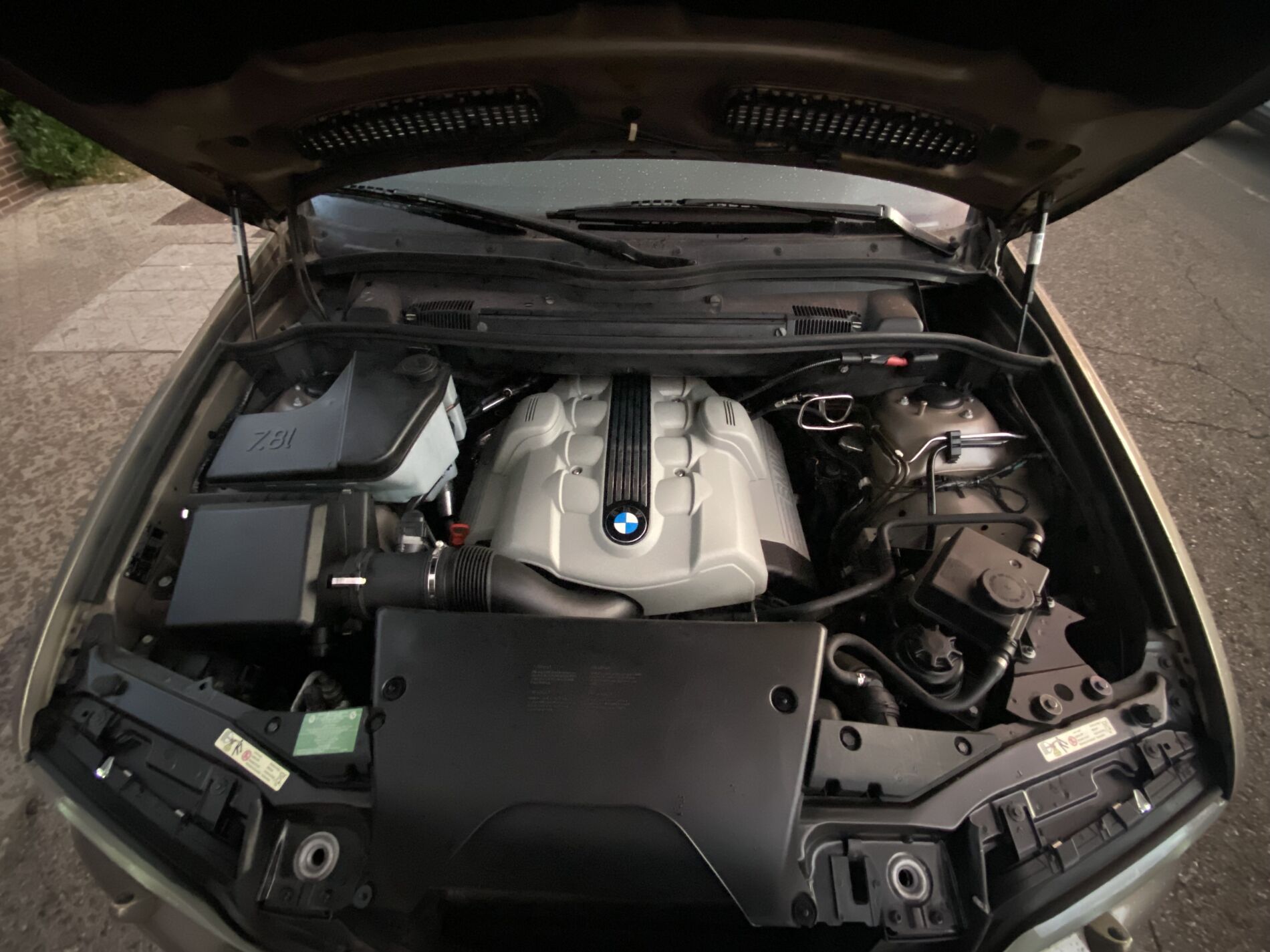 X5 4.4i - 2005 - Benzin.fr occasion à vendre se vende for sale te koop zu verkaufen X5 4.4i - 2005 - Benzin.fr occasion à vendre se vende for sale te koop zu verkaufen