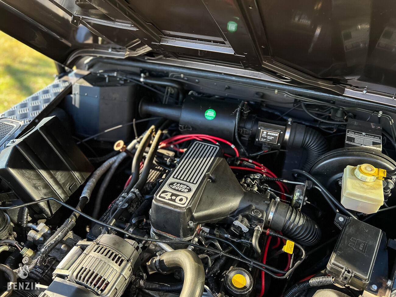 Land Rover Defender V8 50th Anniversary - 1999 - Benzin.fr occasion à vendre se vende for sale te koop zu verkaufen Land Rover Defender V8 50th Anniversary - 1999 - Benzin.fr occasion à vendre se vende for sale te koop zu verkaufen