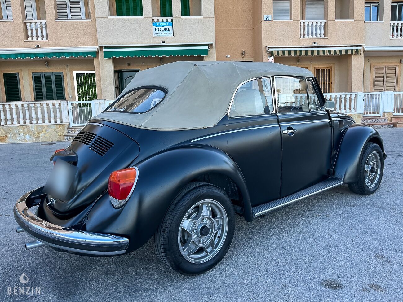 Volkswagen Coccinelle 1303 Cabriolet - 1977 - Benzin.fr occasion à vendre se vende for sale te koop zu verkaufen Volkswagen Coccinelle 1303 Cabriolet - 1977 - Benzin.fr occasion à vendre se vende for sale te koop zu verkaufen