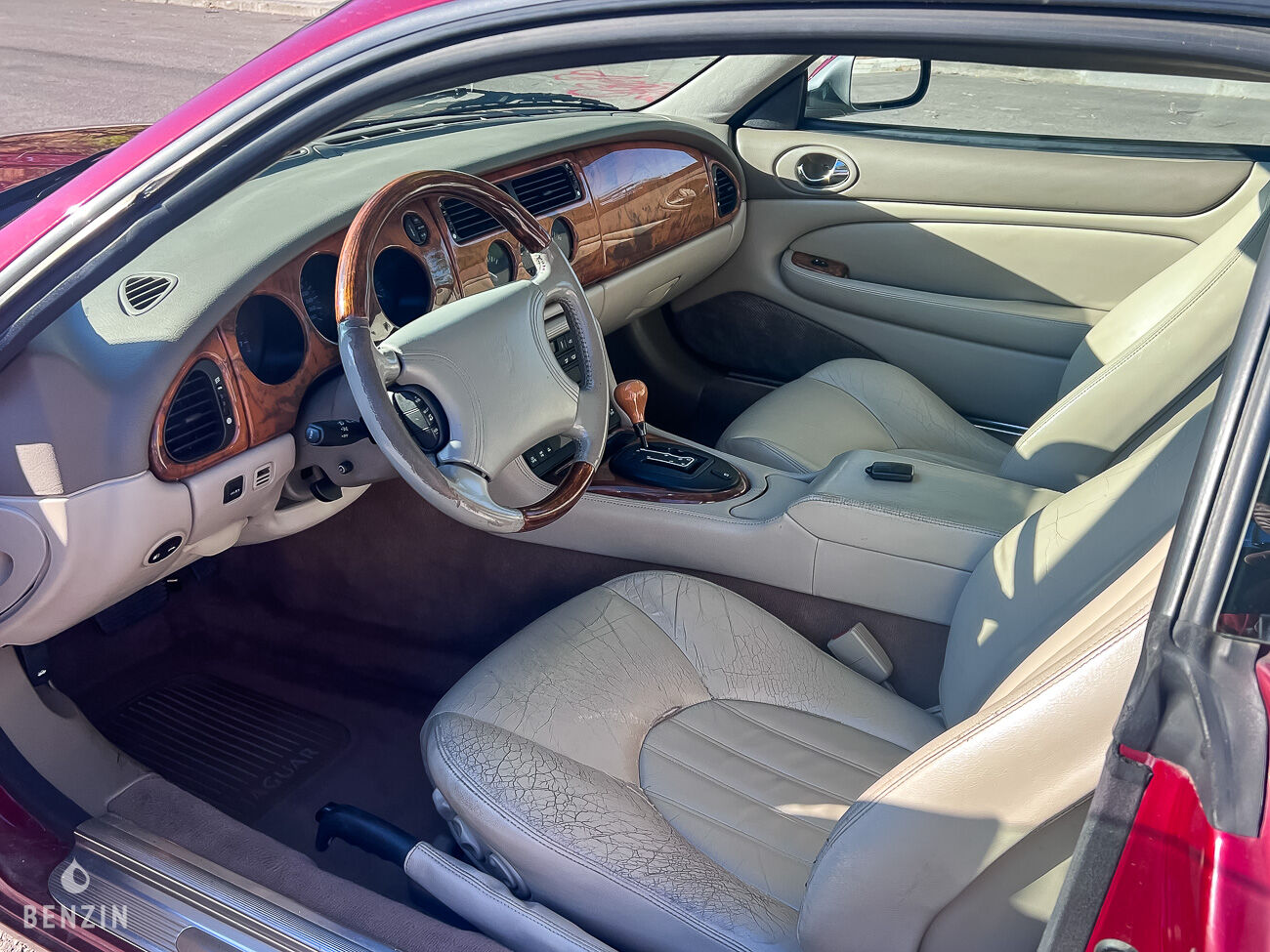 Jaguar XK8 - 2000 - Benzin.fr occasion à vendre se vende for sale te koop zu verkaufen Jaguar XK8 - 2000 - Benzin.fr occasion à vendre se vende for sale te koop zu verkaufen