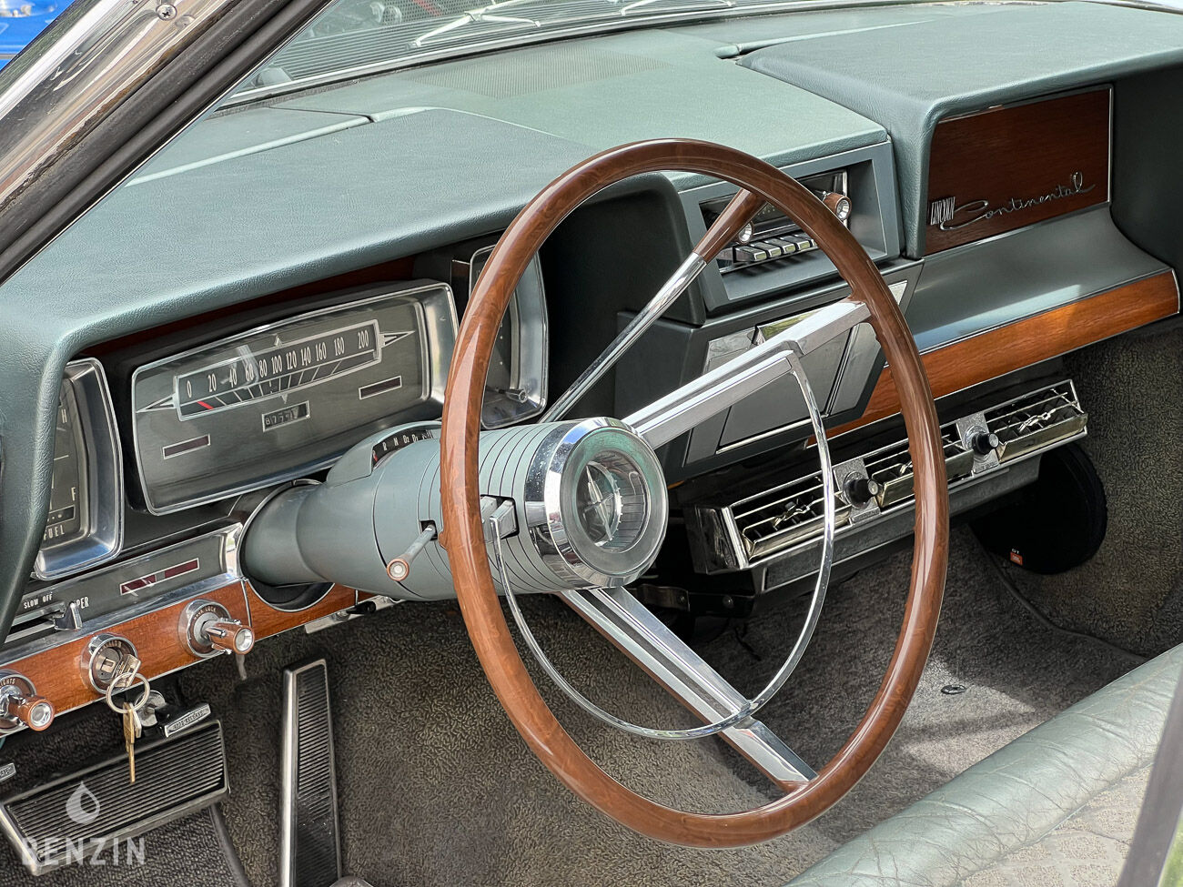 Lincoln Continental 427ci - 1962 - Benzin.fr occasion à vendre se vende for sale te koop zu verkaufen Lincoln Continental 427ci - 1962 - Benzin.fr occasion à vendre se vende for sale te koop zu verkaufen