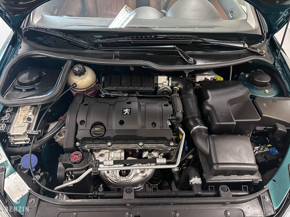 Peugeot 206 CC Rolland Garros *4k km - 2003 - Benzin.fr occasion à vendre se vende for sale te koop zu verkaufen Peugeot 206 CC Rolland Garros *4k km - 2003 - Benzin.fr occasion à vendre se vende for sale te koop zu verkaufen