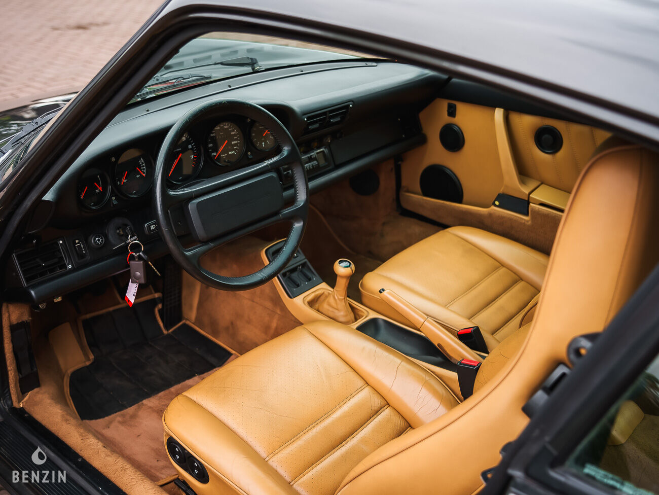 Porsche 911 type 964 Carrera 4 - 1989 - Benzin.fr occasion à vendre se vende for sale te koop zu verkaufen Porsche 911 type 964 Carrera 4 - 1989 - Benzin.fr occasion à vendre se vende for sale te koop zu verkaufen