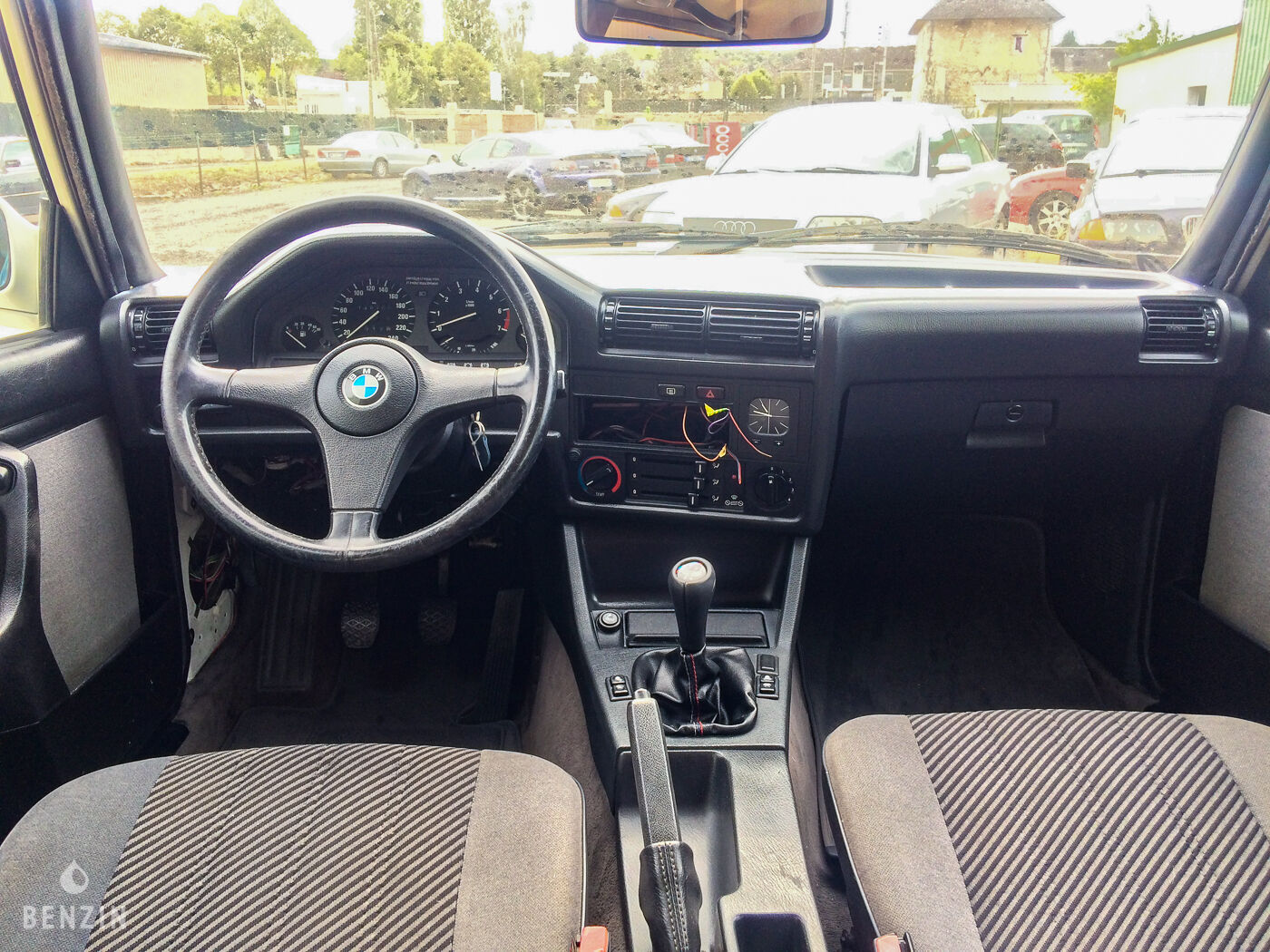 BMW 320i e30 - 1990 - Benzin.fr occasion à vendre se vende for sale te koop zu verkaufen BMW 320i e30 - 1990 - Benzin.fr occasion à vendre se vende for sale te koop zu verkaufen