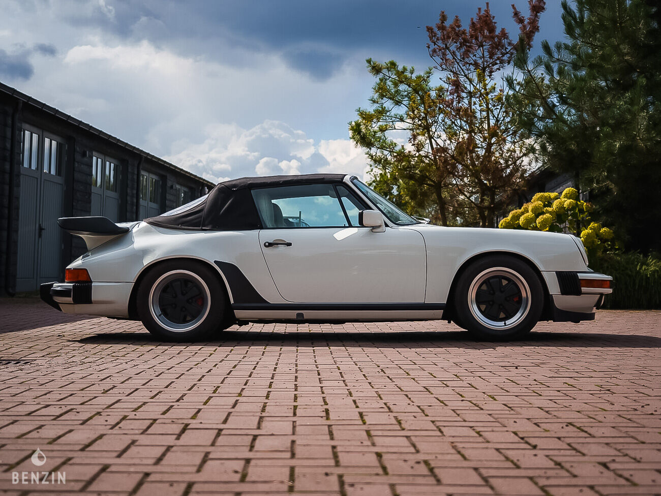 Porsche 911 Carrera 3.2 Cabriolet - 1985 - Benzin.fr occasion à vendre se vende for sale te koop zu verkaufen Porsche 911 Carrera 3.2 Cabriolet - 1985 - Benzin.fr occasion à vendre se vende for sale te koop zu verkaufen
