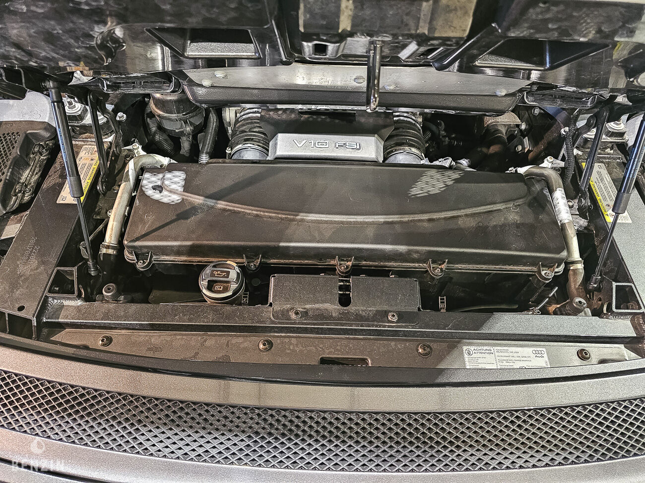 Audi R8 V10 Spyder - 2012 - Benzin.fr occasion à vendre se vende for sale te koop zu verkaufen Audi R8 V10 Spyder - 2012 - Benzin.fr occasion à vendre se vende for sale te koop zu verkaufen