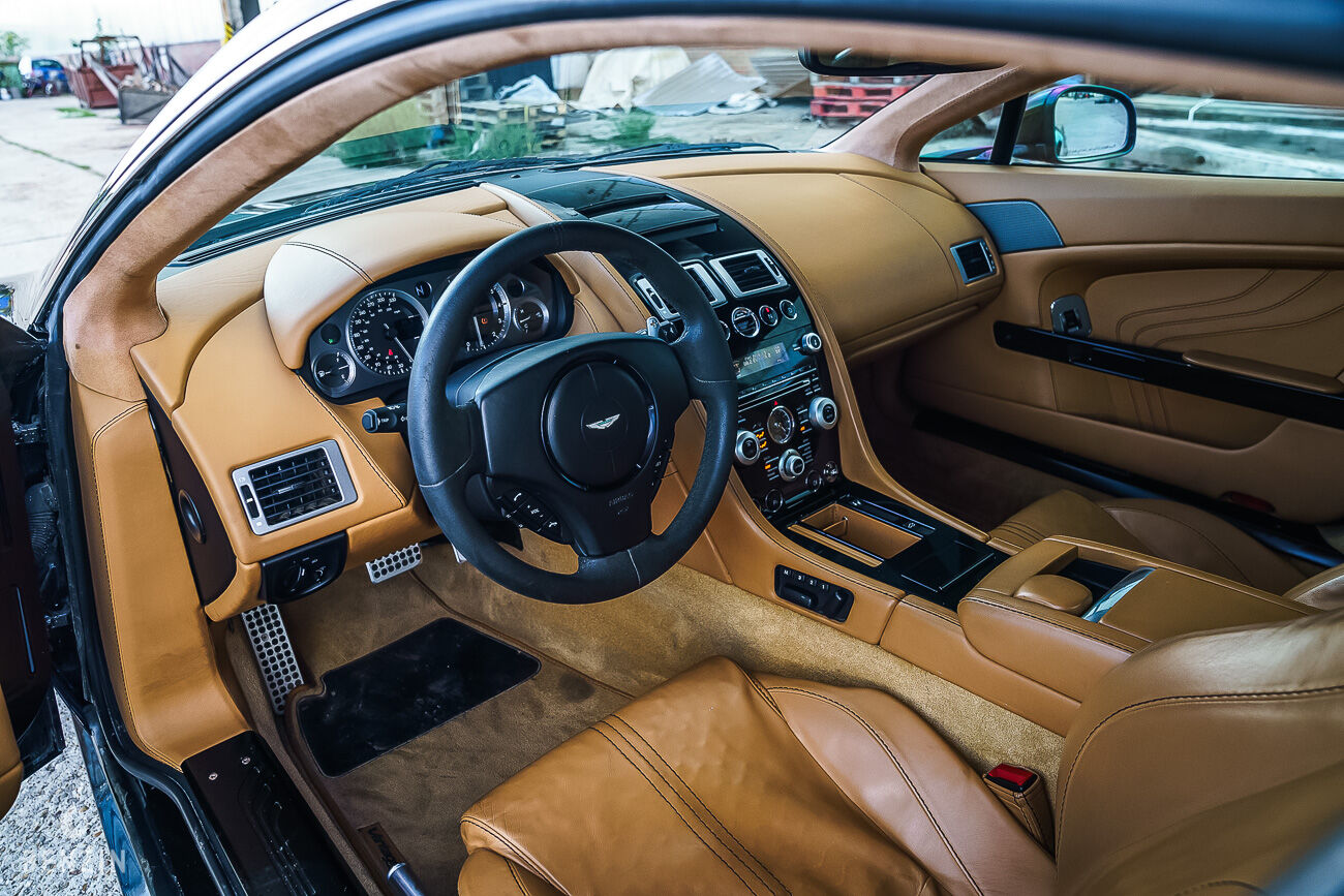 Aston Martin V8 Vantage S - 2011 - Benzin.fr occasion à vendre se vende for sale te koop zu verkaufen Aston Martin V8 Vantage S - 2011 - Benzin.fr occasion à vendre se vende for sale te koop zu verkaufen