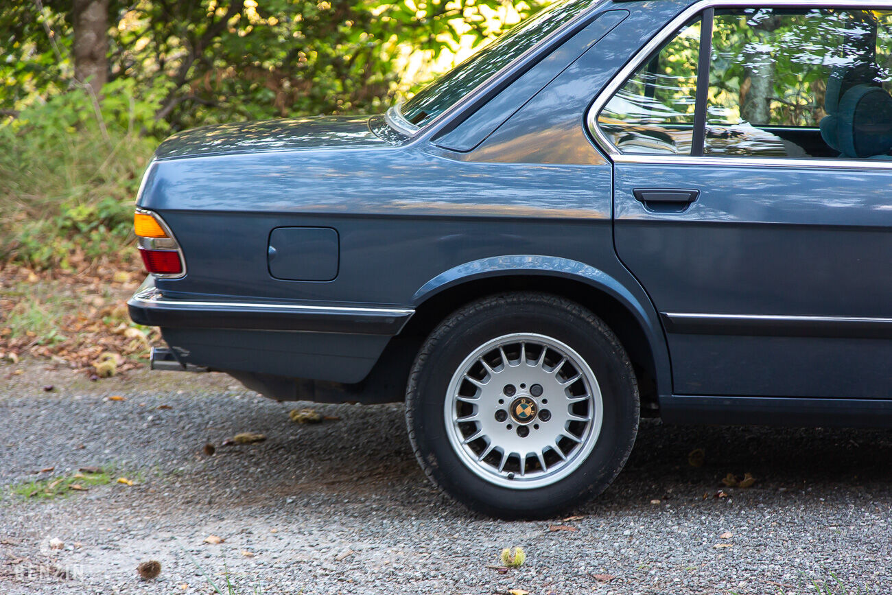 BMW 528i e28 *1ère main - 1985 - Benzin.fr occasion à vendre se vende for sale te koop zu verkaufen BMW 528i e28 *1ère main - 1985 - Benzin.fr occasion à vendre se vende for sale te koop zu verkaufen