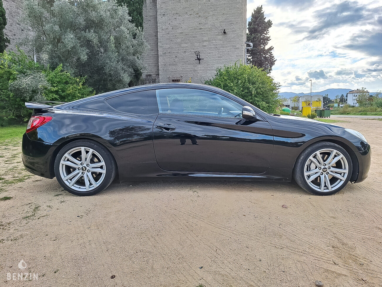 Hyundai Genesis Coupé 3.8 V6 - 2012 - Benzin.fr occasion à vendre se vende for sale te koop zu verkaufen Hyundai Genesis Coupé 3.8 V6 - 2012 - Benzin.fr occasion à vendre se vende for sale te koop zu verkaufen