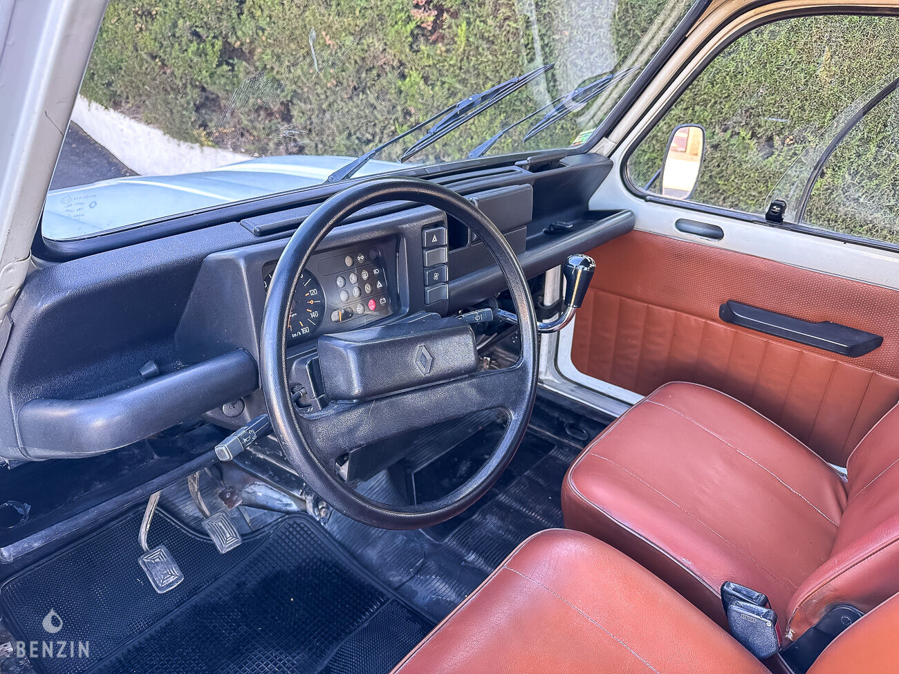 Renault 4 F6 - 1985 - Benzin.fr occasion à vendre se vende for sale te koop zu verkaufen Renault 4 F6 - 1985 - Benzin.fr occasion à vendre se vende for sale te koop zu verkaufen