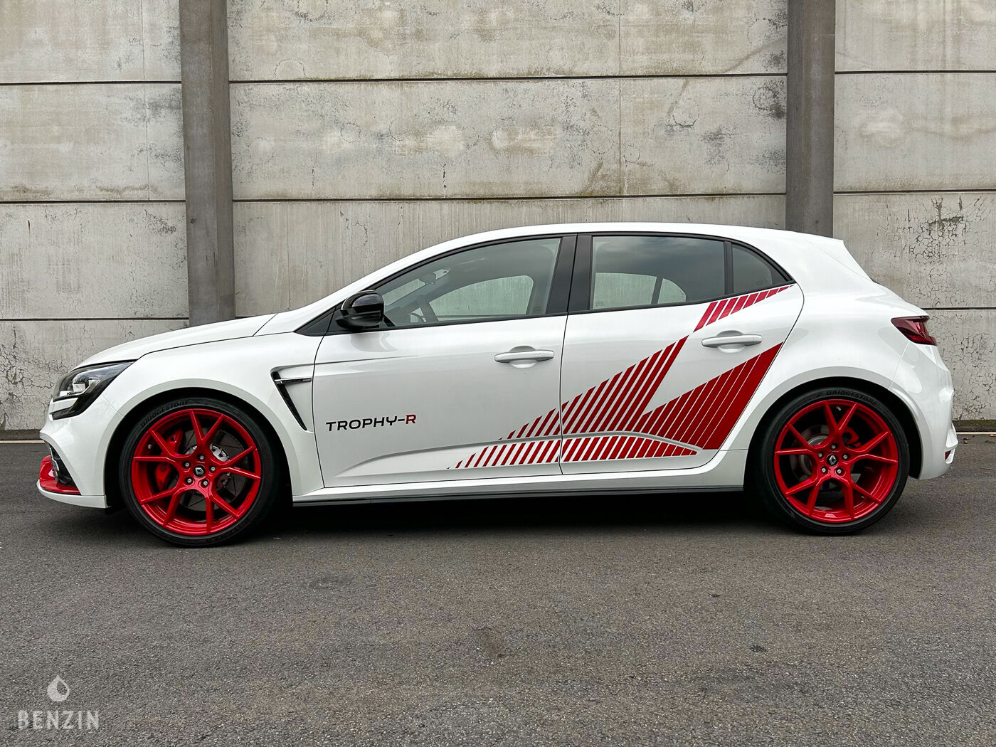 Renault Mégane 4 RS Trophy-R OCCASION à vendre se vende for sale te koop zu verkaufen Renault Mégane 4 RS Trophy-R OCCASION à vendre se vende for sale te koop zu verkaufen