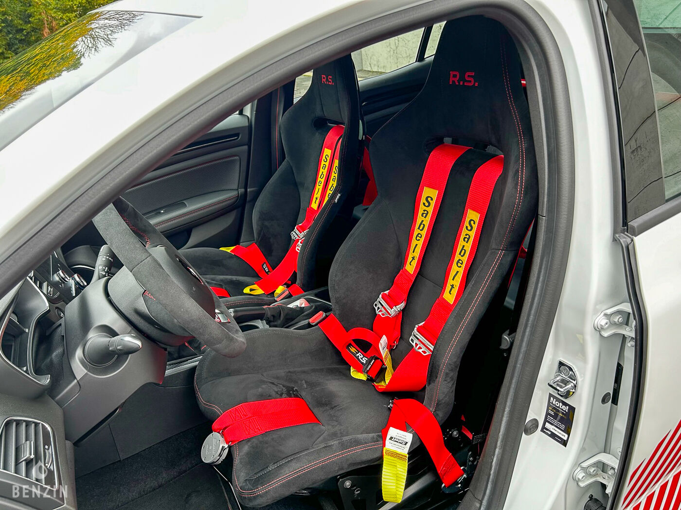 Renault Mégane 4 RS Trophy-R OCCASION à vendre se vende for sale te koop zu verkaufen Renault Mégane 4 RS Trophy-R OCCASION à vendre se vende for sale te koop zu verkaufen