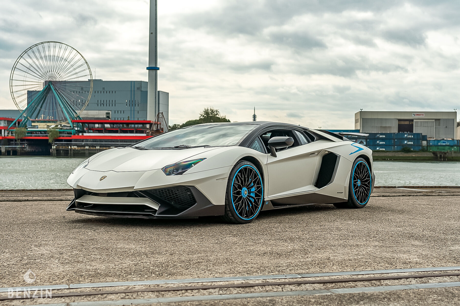 Lamborghini Aventador LP 750-4 SV - 2016