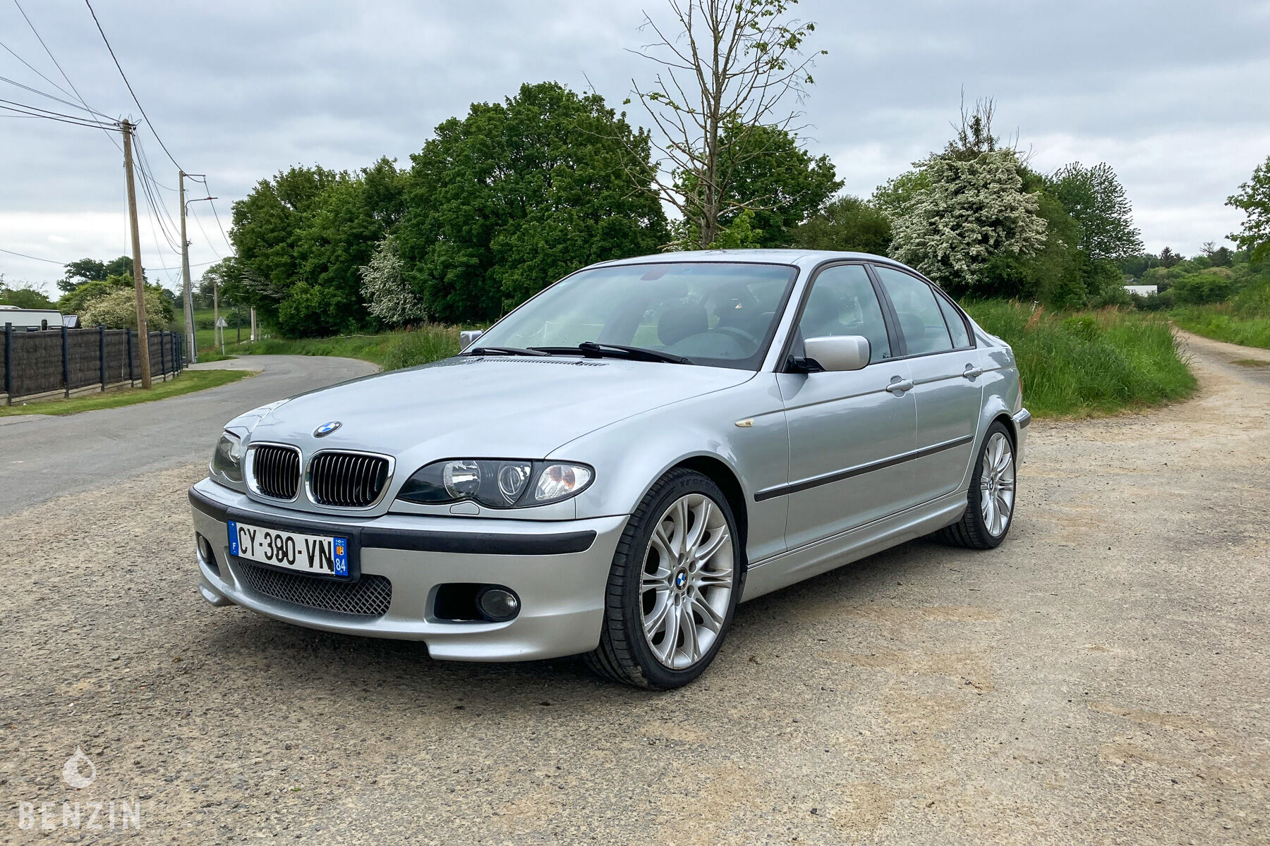 Benzin - BMW 330i e46 - 2003