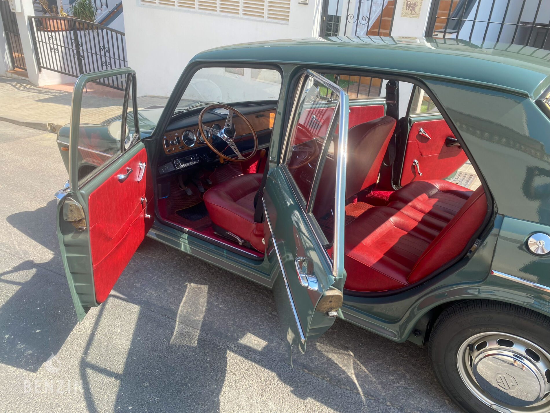 MG 1300 SALOON - MK1 - 1968 - Benzin.fr occasion à vendre se vende for sale te koop zu verkaufen MG 1300 SALOON - MK1 - 1968 - Benzin.fr occasion à vendre se vende for sale te koop zu verkaufen