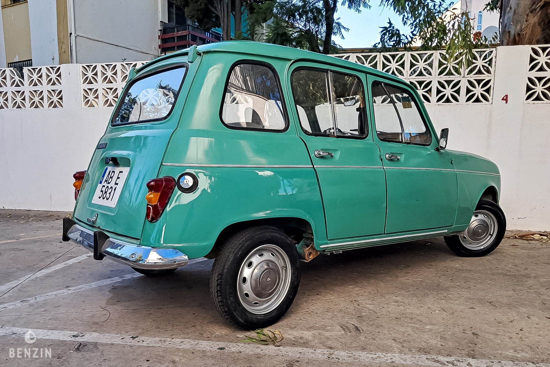 Renault 4 TL OCCASION à vendre se vende for sale te koop zu verkaufen Renault 4 TL OCCASION à vendre se vende for sale te koop zu verkaufen
