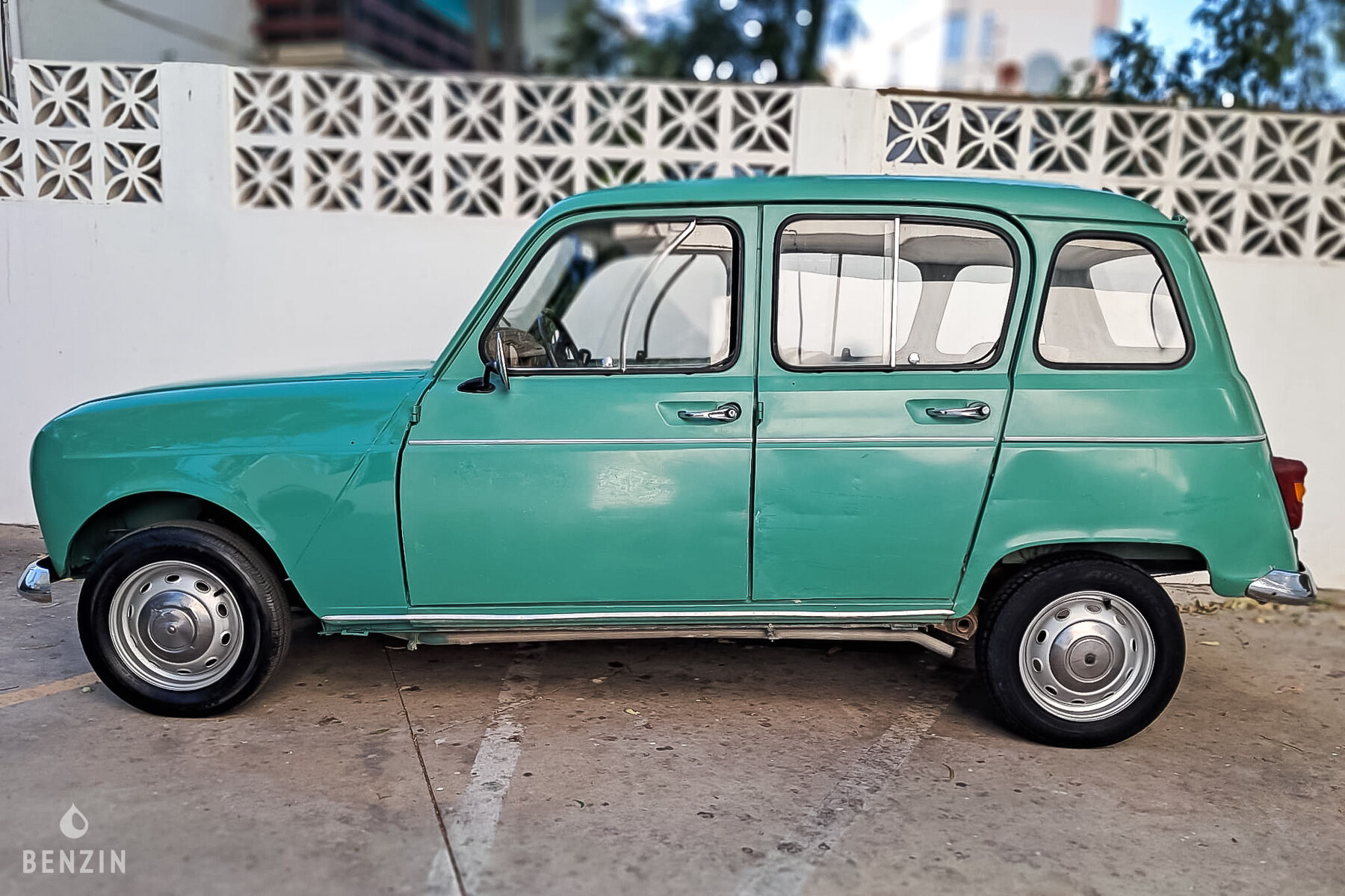 Renault 4 TL OCCASION à vendre se vende for sale te koop zu verkaufen Renault 4 TL OCCASION à vendre se vende for sale te koop zu verkaufen