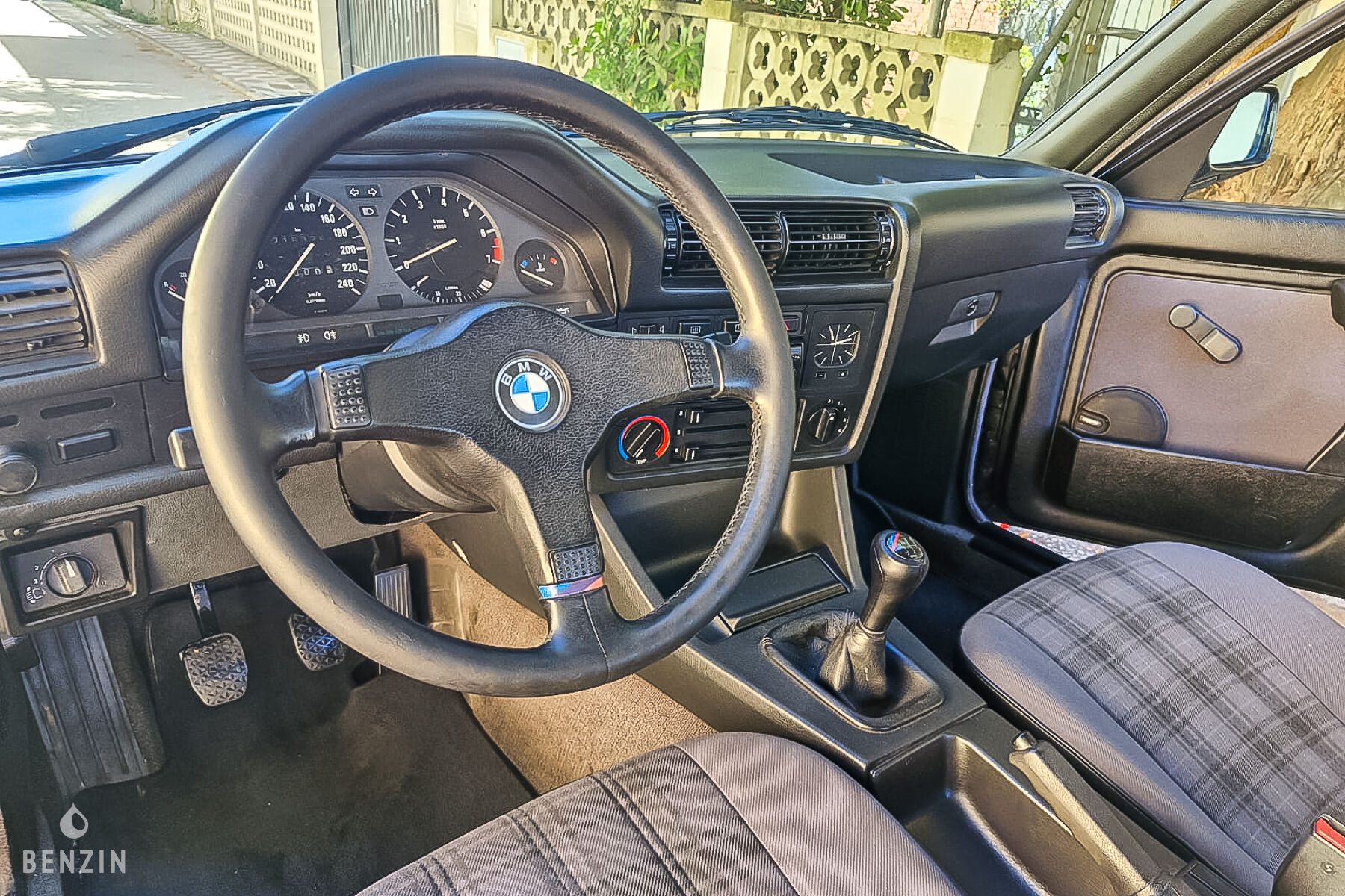 BMW 318is E30 occasion à vendre se vende for sale te koop zu verkaufen BMW 318is E30 occasion à vendre se vende for sale te koop zu verkaufen