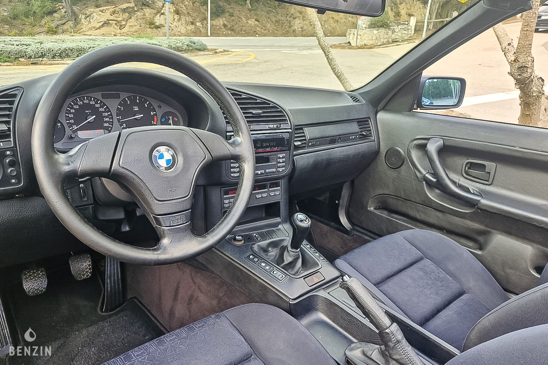 BMW 328i Cabriolet (e36) occasion à vendre se vende for sale te koop zu verkaufen BMW 328i Cabriolet (e36) occasion à vendre se vende for sale te koop zu verkaufen